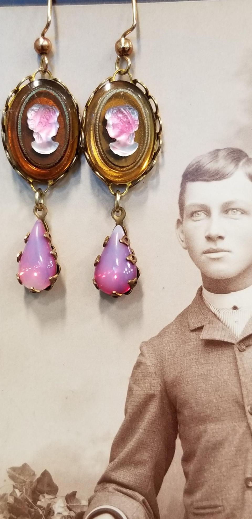Pearlescent Pink and Amber Cameo Earrings - Image 2