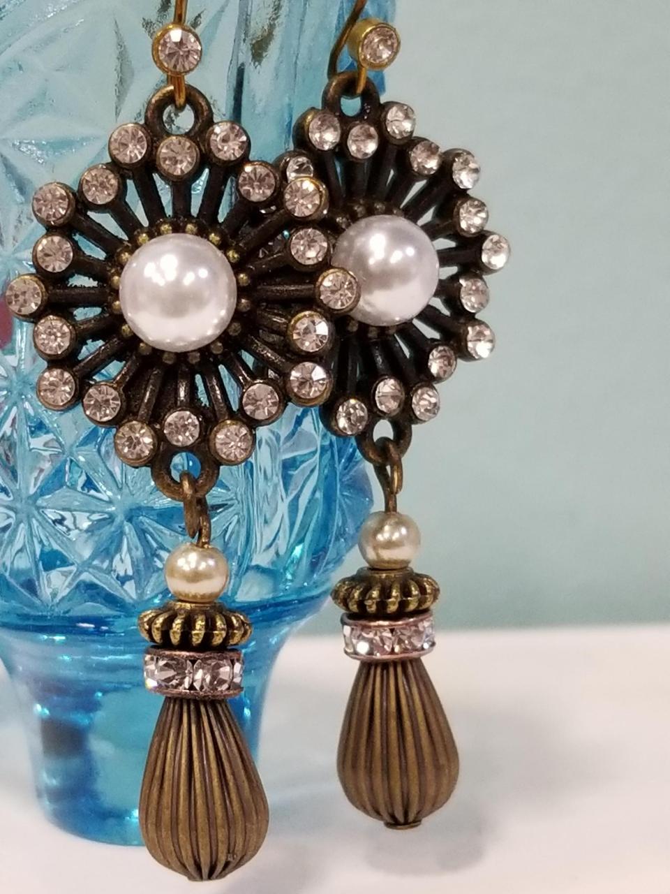 Stunning Starburst and Pearl Dangle Earrings - Image 2