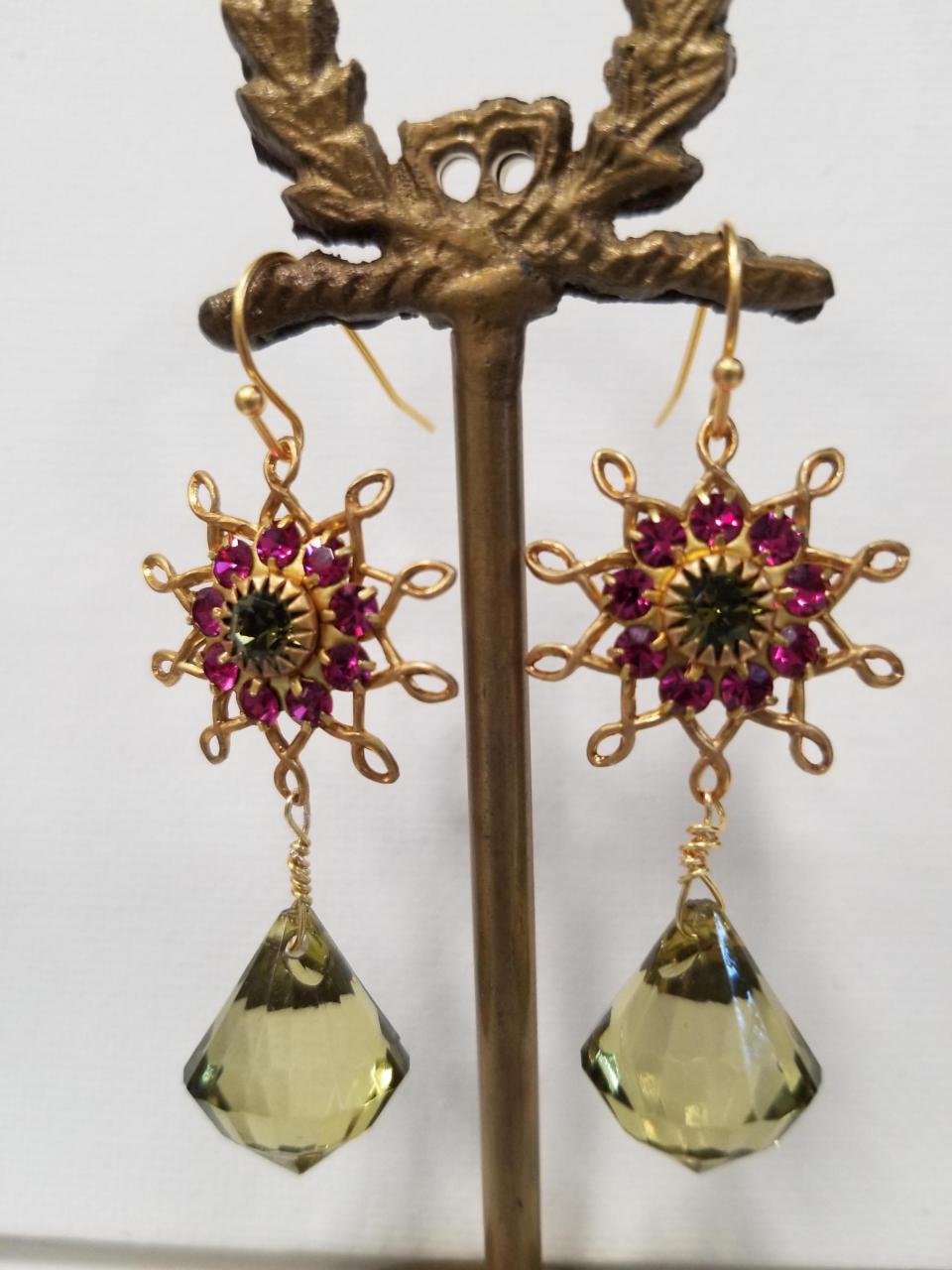 Magenta and Olive Flower Burst Dangle Earrings - Image 5