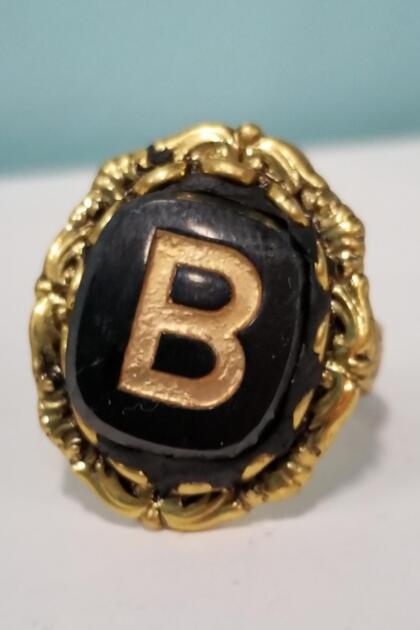 Vintage Initial "B" Ring