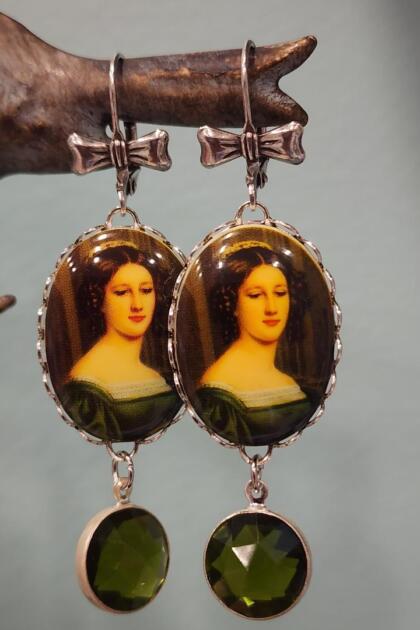 Gilded Age Gretchen Earrings